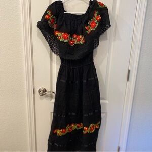 NWT women’s authentic Mexican Black Off-Shoulder Dress with Floral Embroidery